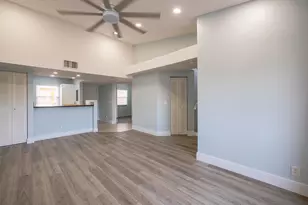 1020 Lake Shore Dr, Lake Park, FL 33403 - Photo 9