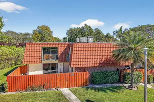 3319 Spanish Wells Dr, Delray Beach, FL 33445 - Photo 1