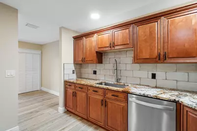 11 Lexington Lane E #C, Palm Beach Gardens, FL 33418 - Photo 11