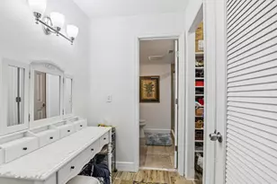 250 NW 67th St, Boca Raton, FL 33487 - Photo 27