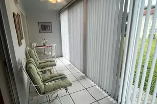 21 Abbey Ln, Delray Beach, FL 33446 - Photo 11