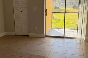 410 Meadows Cir, Boynton Beach, FL 33436 - Photo 9