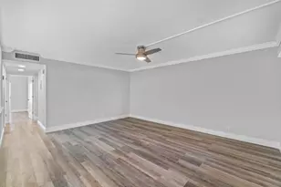 637 Normandy, Delray Beach, FL 33484 - Photo 11