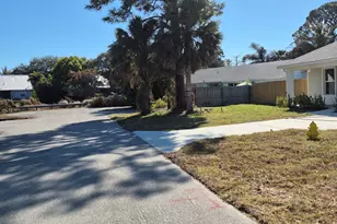 5232 SE 55th Terrace, Stuart, FL 34997 - Photo 3