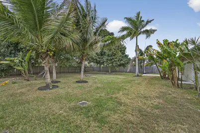 102 Meadowlark Drive, Royal Palm Beach, FL 33411 - Photo 37