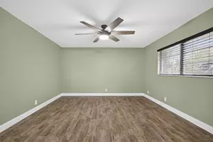 102 Meadowlark Dr, Royal Palm Beach, FL 33411 - Photo 17