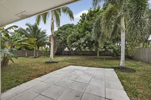 102 Meadowlark Dr, Royal Palm Beach, FL 33411 - Photo 29