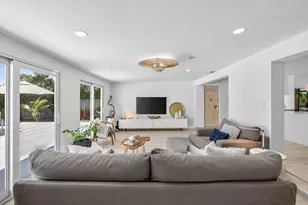 876 NW 6th Ave, Boca Raton, FL 33432 - Photo 13