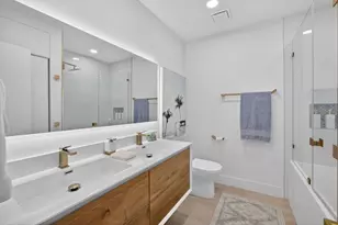 876 NW 6th Ave, Boca Raton, FL 33432 - Photo 51