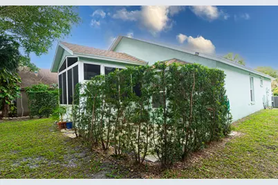 316 Hammocks Trail, Greenacres, FL 33413 - Photo 31