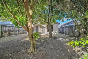 719 SW 10th St, Homestead, FL 33034 - Photo 11