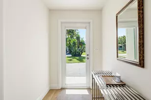 435 NE 35th St, Boca Raton, FL 33431 - Photo 5