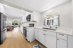 435 NE 35th St, Boca Raton, FL 33431 - Photo 21