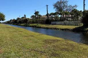 8786 Belle Aire Dr, Boca Raton, FL 33433 - Photo 15