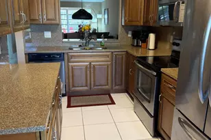 8786 Belle Aire Dr, Boca Raton, FL 33433 - Photo 3