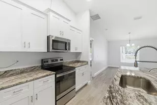 16145 E Trafalgar Dr, Loxahatchee, FL 33470 - Photo 9