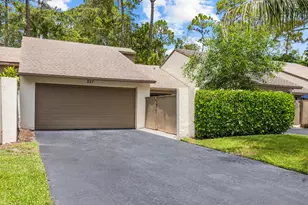 257 Pleasant Wood Dr, Wellington, FL 33414 - Photo 1