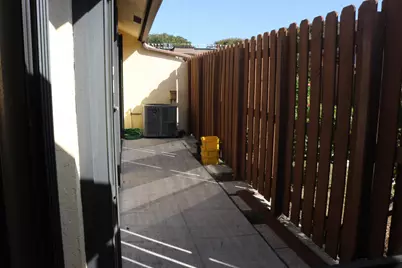 403 Springdale Circle, Lake Worth Beach, FL 33461 - Photo 3