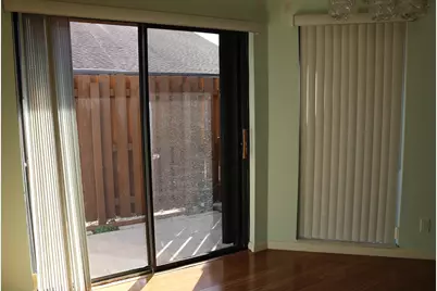 403 Springdale Circle, Lake Worth Beach, FL 33461 - Photo 7