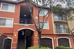 4167 N Haverhill Rd, West Palm Beach, FL 33417 - Photo 1