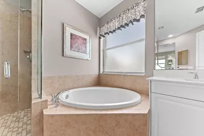 9724 Phipps Lane, Wellington, FL 33414 - Photo 13