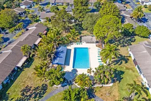 40 Seminole Ct E, Royal Palm Beach, FL 33411 - Photo 29