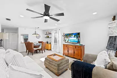 40 Seminole Court E, Royal Palm Beach, FL 33411 - Photo 3