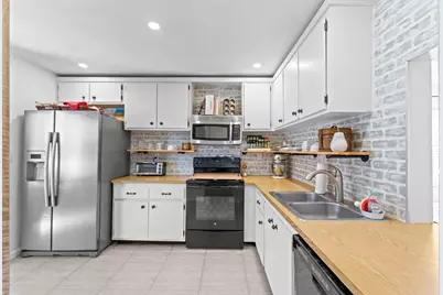 40 Seminole Court E, Royal Palm Beach, FL 33411 - Photo 5