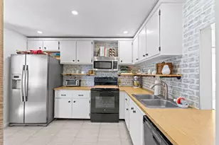 40 Seminole Ct E, Royal Palm Beach, FL 33411 - Photo 5