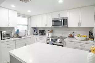 8285 Sunrise Lakes Blvd, Sunrise, FL 33322 - Photo 3