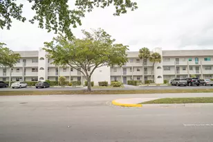 8285 Sunrise Lakes Blvd, Sunrise, FL 33322 - Photo 27