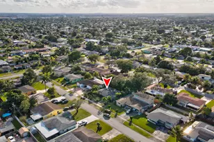 2400 Desoto Dr, Miramar, FL 33023 - Photo 37