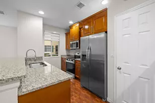 6052 SW 19th St, North Lauderdale, FL 33068 - Photo 11