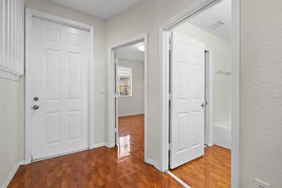 6052 SW 19th Street, North Lauderdale, FL 33068 - Photo 5