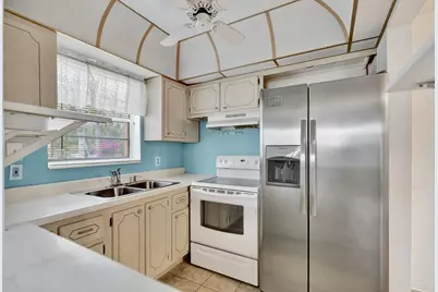 60 Camden C, West Palm Beach, FL 33417 - Photo 13