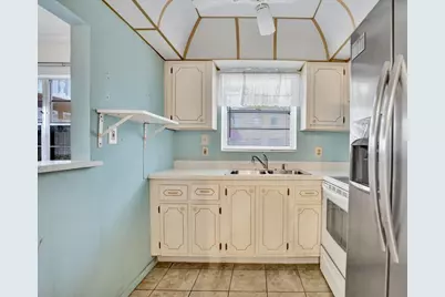 60 Camden C, West Palm Beach, FL 33417 - Photo 13