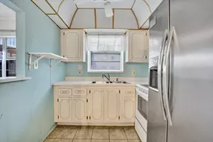 60 Camden C, West Palm Beach, FL 33417 - Photo 13