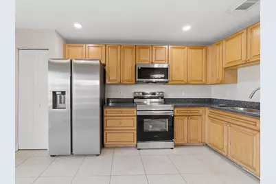 9212 Lily Bank Court, Riviera Beach, FL 33407 - Photo 15