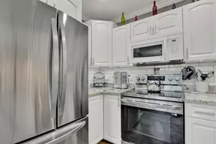 279 Flanders, Delray Beach, FL 33484 - Photo 11