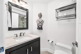 300 SE 5th Ave, Boca Raton, FL 33432 - Photo 29