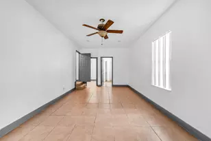 124 SW 10th Ave, Boynton Beach, FL 33435 - Photo 11