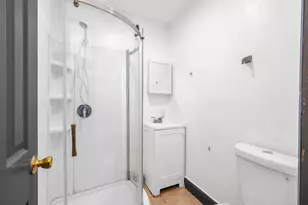 124 SW 10th Ave, Boynton Beach, FL 33435 - Photo 7