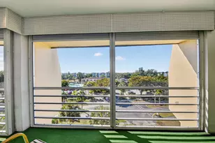 3590 Via Poinciana, Lake Worth, FL 33467 - Photo 13