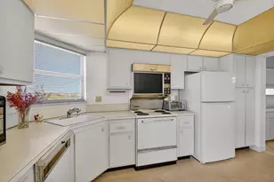 3590 Via Poinciana, Lake Worth, FL 33467 - Photo 21