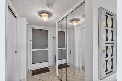 3590 Via Poinciana #616, Lake Worth, FL 33467 - Photo 3