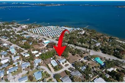 2427 NE Center Street, Jensen Beach, FL 34957 - Photo 3