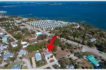 2427 NE Center Street, Jensen Beach, FL 34957 - Photo 29