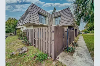 1913 N Congress Avenue, West Palm Beach, FL 33401 - Photo 1