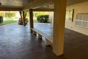 600 Village Green Ct, Lake Worth Beach, FL 33461 - Photo 13