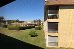 600 Village Green Ct, Lake Worth Beach, FL 33461 - Photo 3